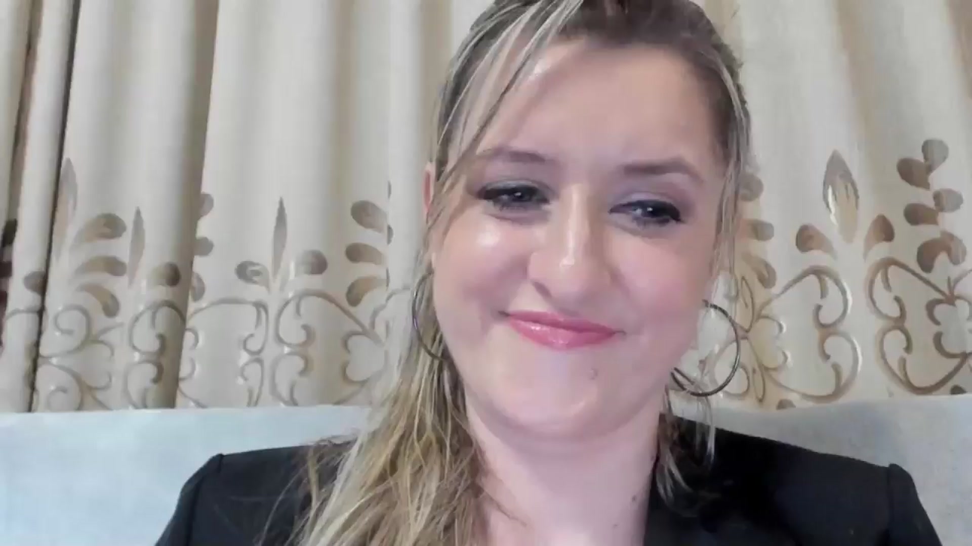 Gallery image thumbnail from BestDream's myfreecams stream on, 08/24/2025, 21:32 image 1 of 20