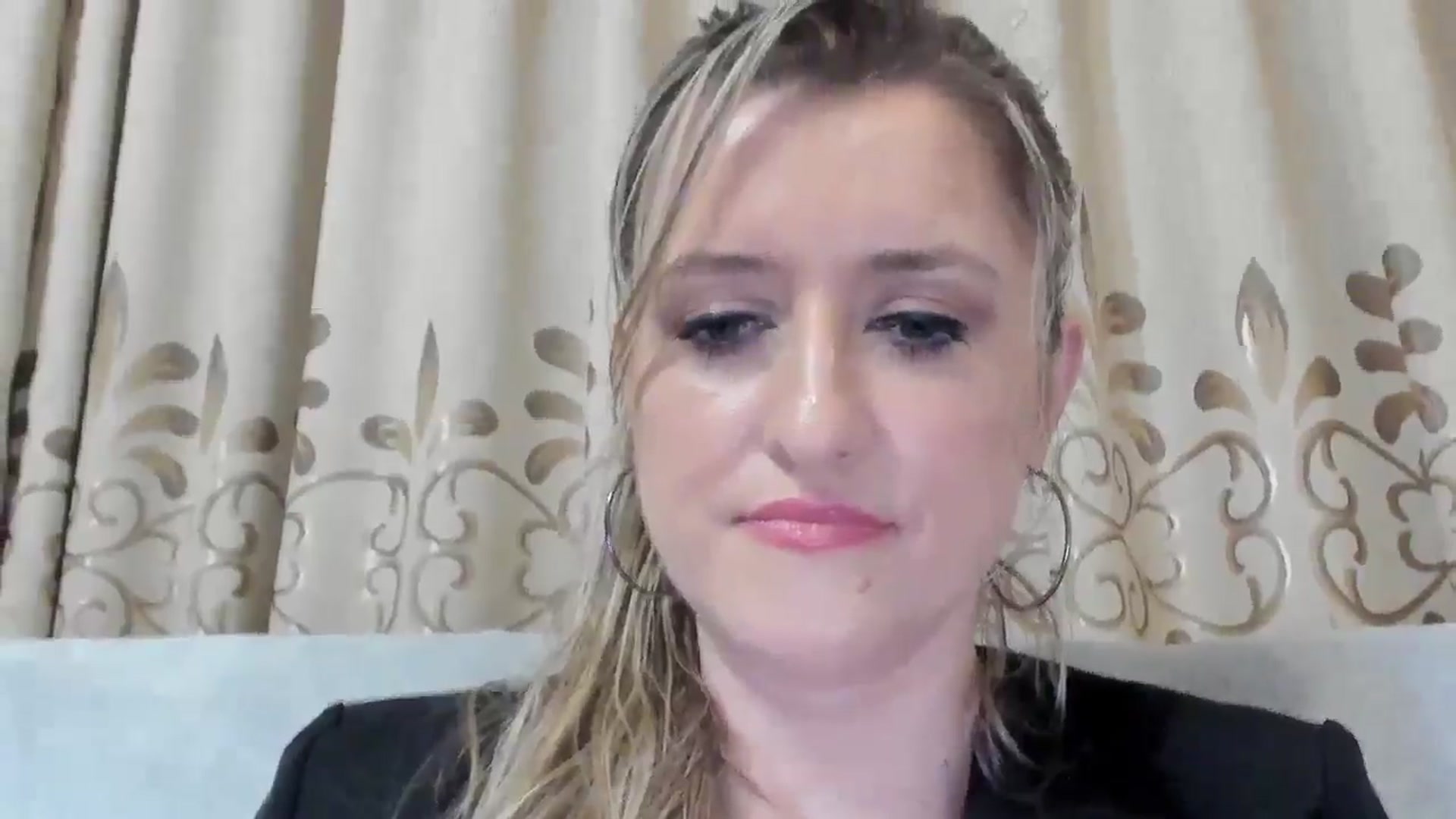 Gallery image thumbnail from BestDream's myfreecams stream on, 08/24/2025, 21:32 image 2 of 20