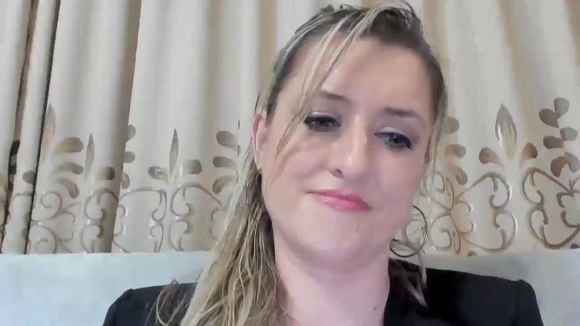 Gallery image thumbnail from BestDream's myfreecams stream on, 08/24/2025, 21:32 image 18 of 20
