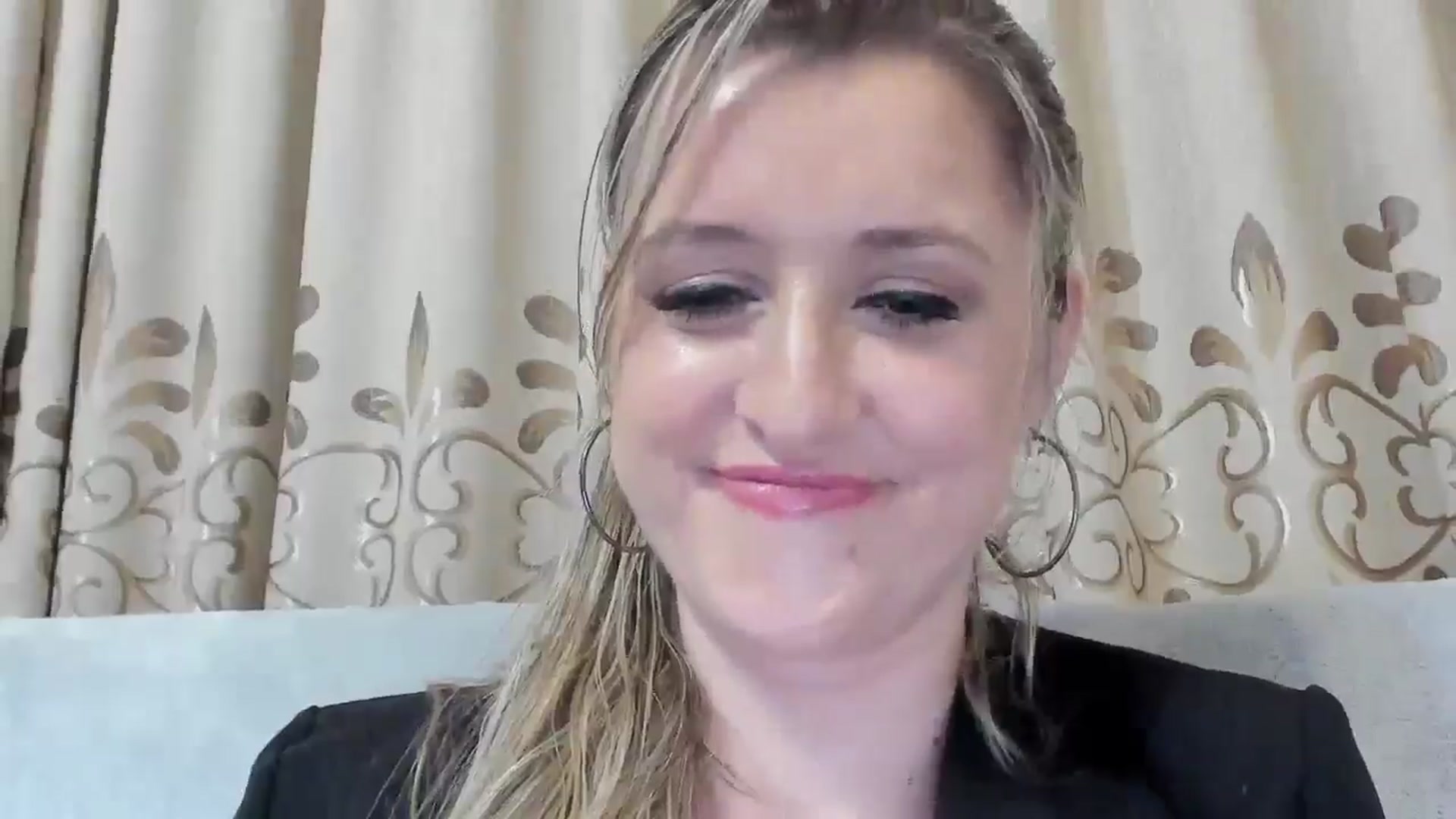 Gallery image thumbnail from BestDream's myfreecams stream on, 08/24/2025, 21:32 image 10 of 20