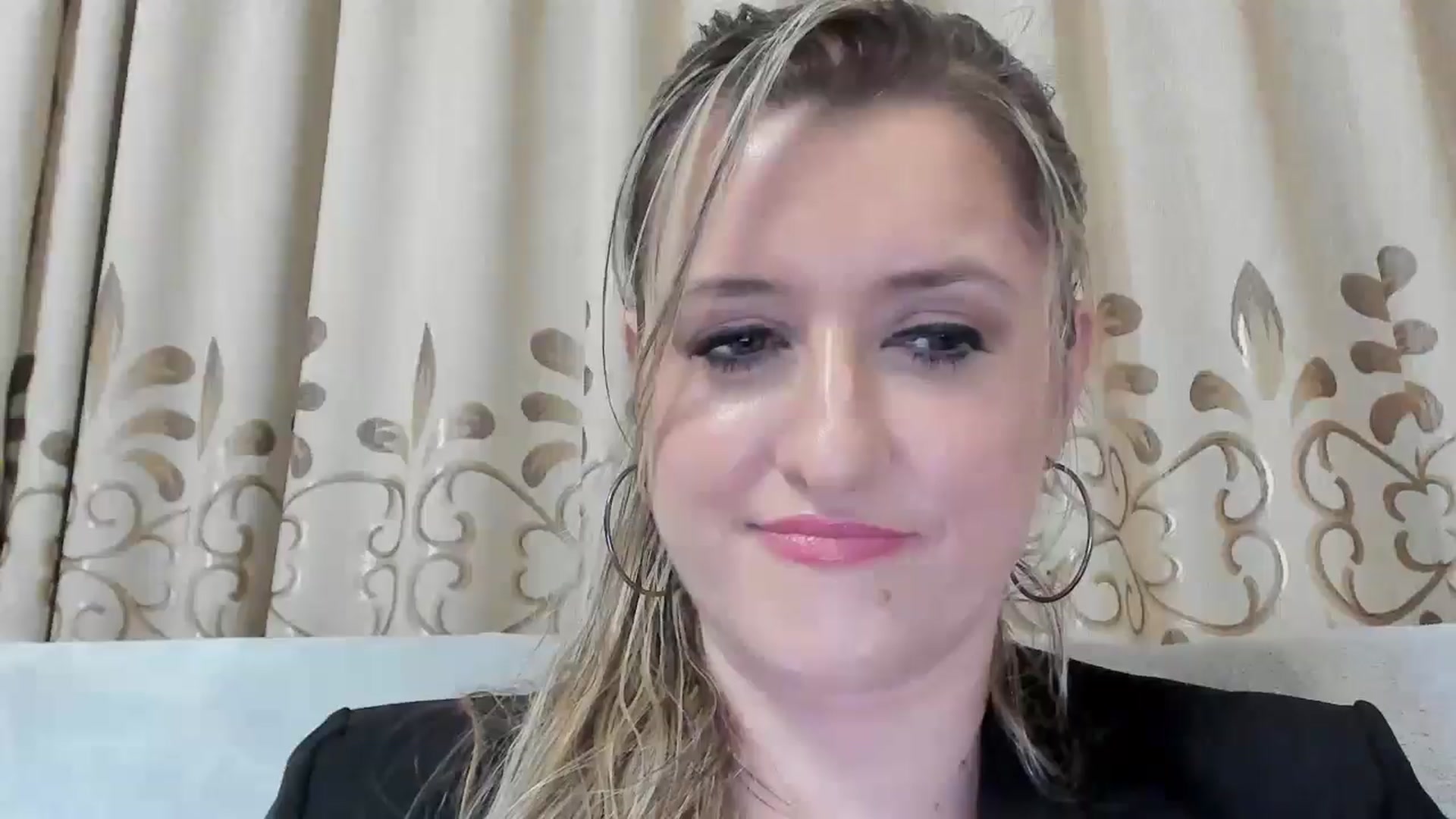 Gallery image thumbnail from BestDream's myfreecams stream on, 08/24/2025, 21:32 image 7 of 20