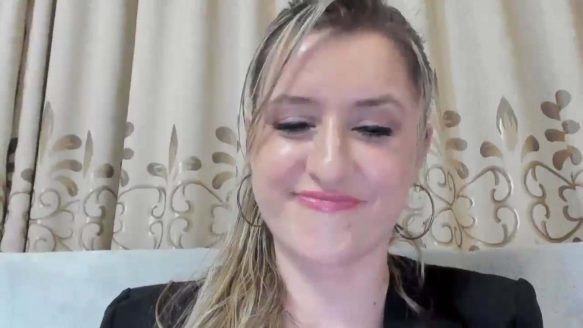 Gallery image thumbnail from BestDream's myfreecams stream on, 08/24/2025, 21:32 image 20 of 20