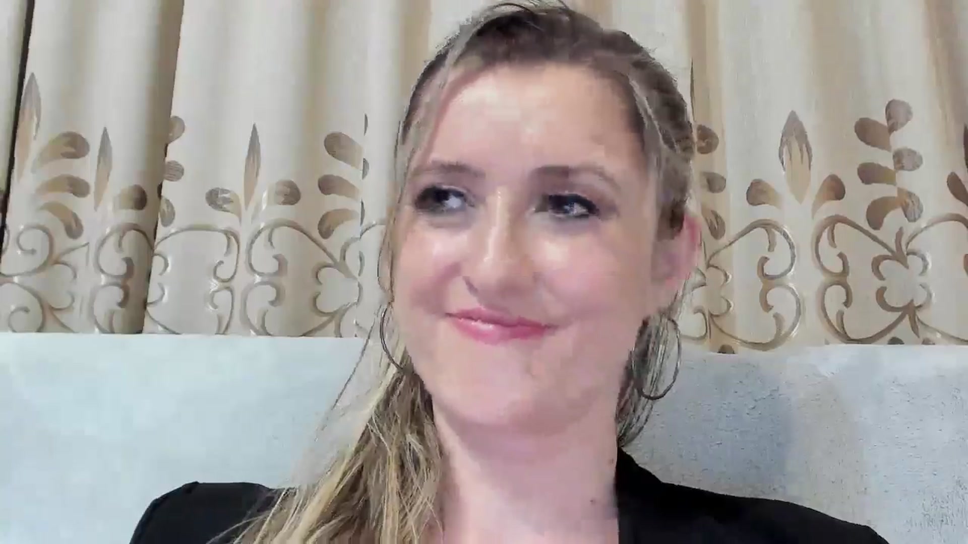 Gallery image thumbnail from BestDream's myfreecams stream on, 08/24/2025, 23:10 image 16 of 20