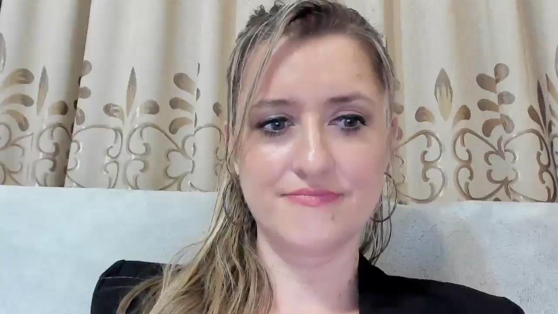 Gallery image thumbnail from BestDream's myfreecams stream on, 08/24/2025, 23:33 image 6 of 20