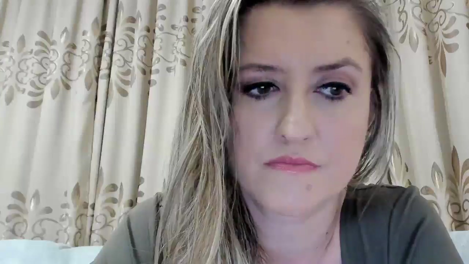 Gallery image thumbnail from BestDream's myfreecams stream on, 08/25/2025, 22:32 image 5 of 20