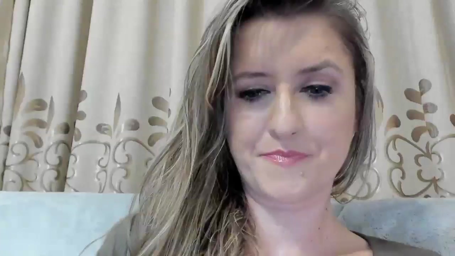 Gallery image thumbnail from BestDream's myfreecams stream on, 08/25/2025, 22:32 image 7 of 20