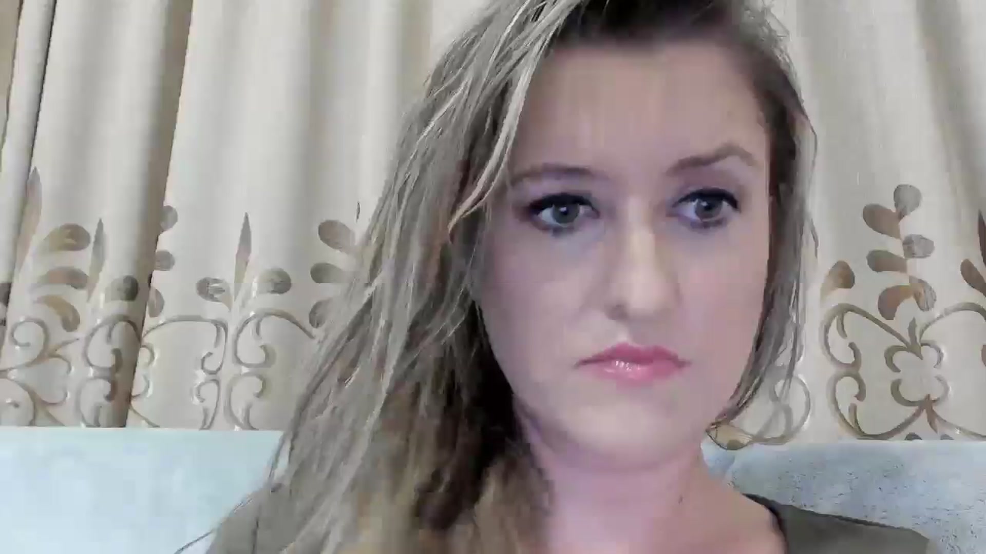 Gallery image thumbnail from BestDream's myfreecams stream on, 08/25/2025, 22:32 image 6 of 20