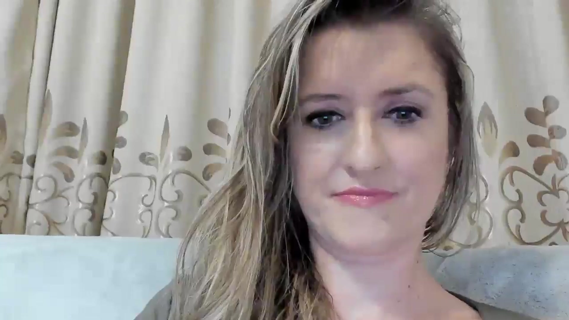 Gallery image thumbnail from BestDream's myfreecams stream on, 08/25/2025, 22:32 image 14 of 20