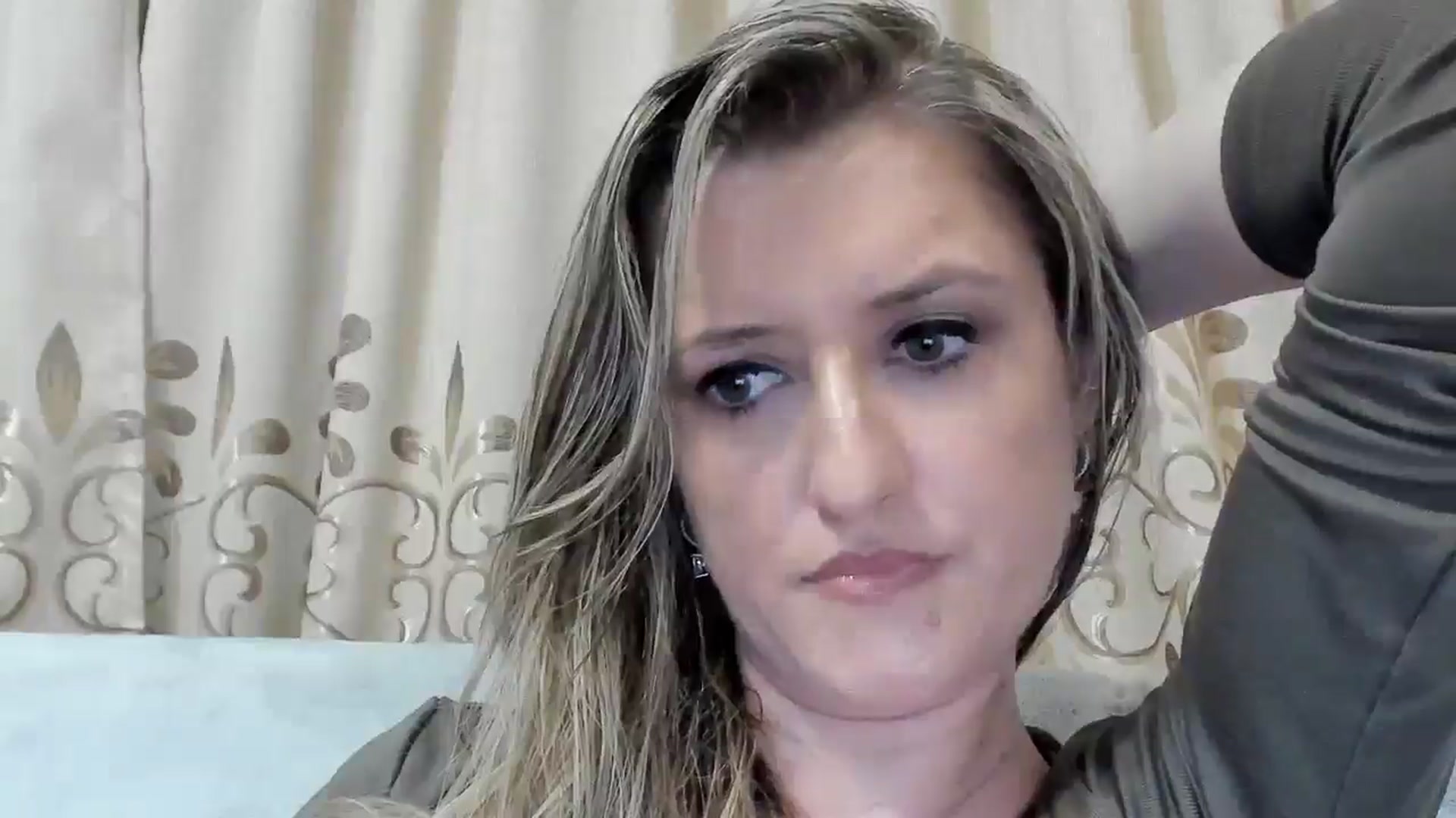 Gallery image thumbnail from BestDream's myfreecams stream on, 08/26/2025, 23:06 image 14 of 20
