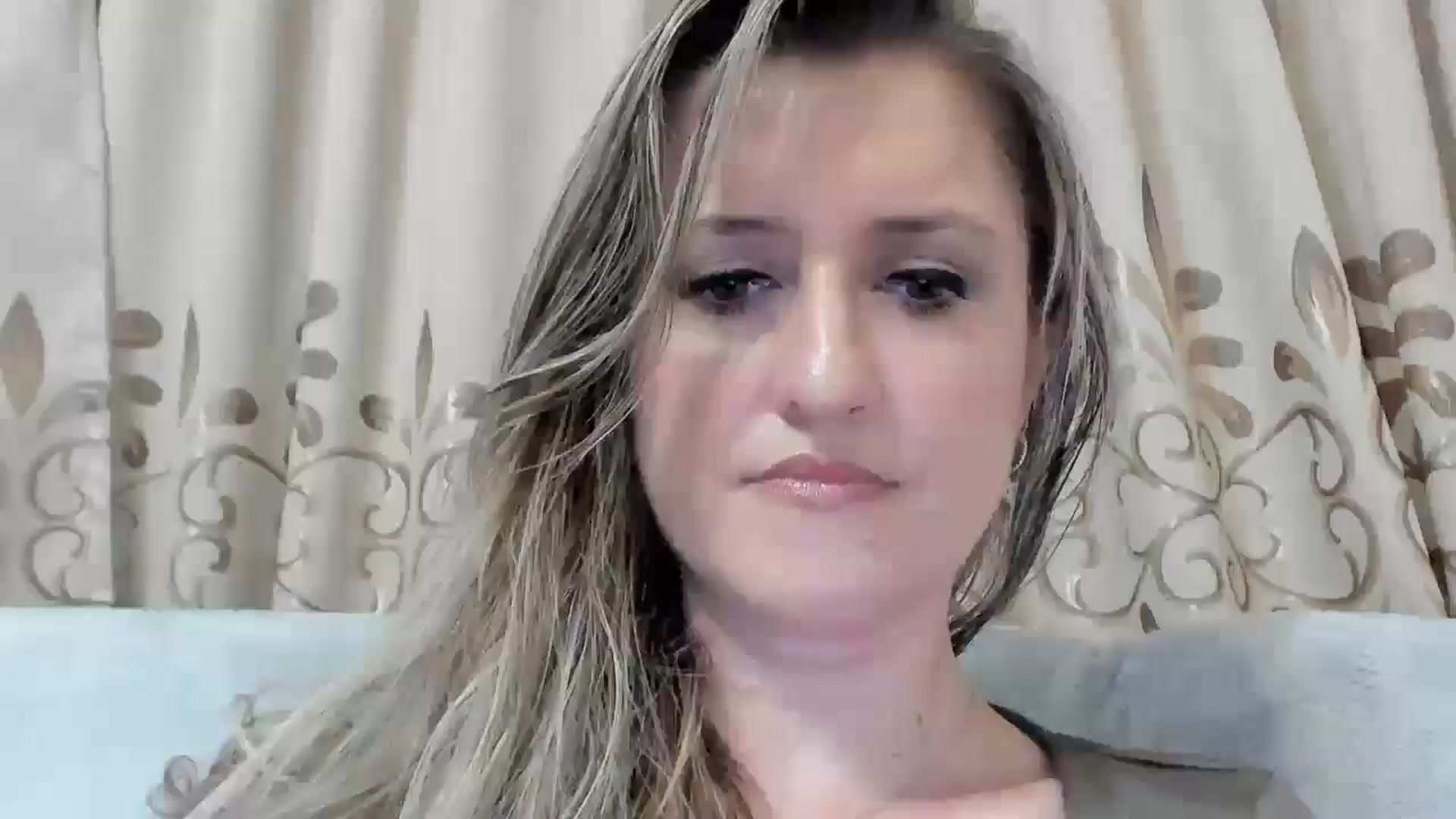 Gallery image thumbnail from BestDream's myfreecams stream on, 08/26/2025, 23:06 image 13 of 20