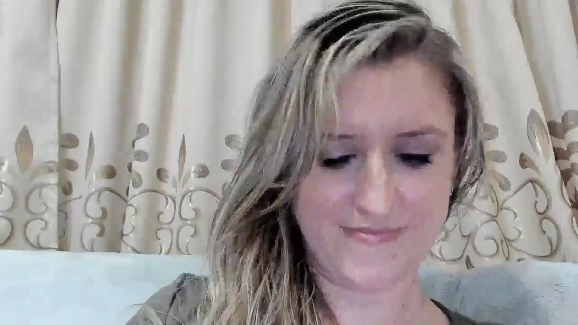Gallery image thumbnail from BestDream's myfreecams stream on, 08/26/2025, 23:06 image 7 of 20