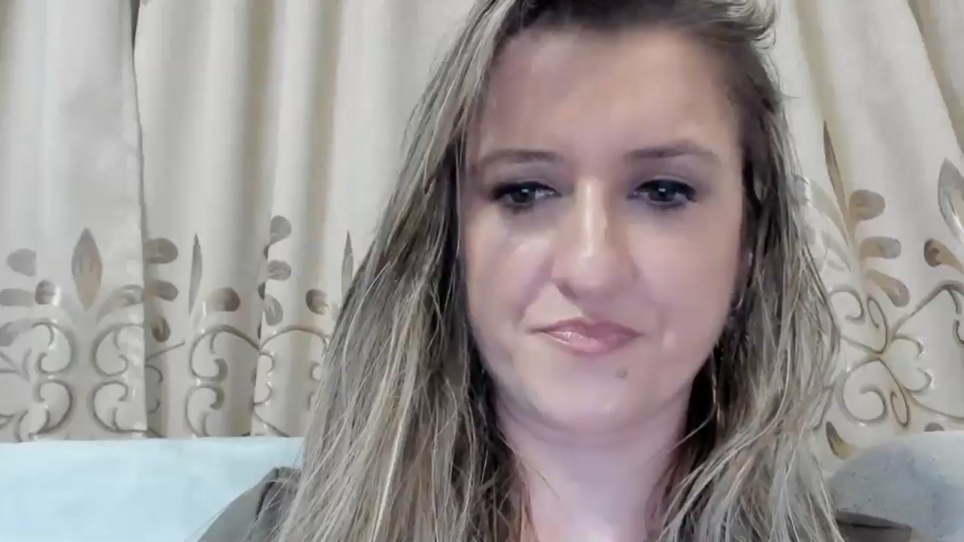 Gallery image thumbnail from BestDream's myfreecams stream on, 08/26/2025, 23:43 image 14 of 20