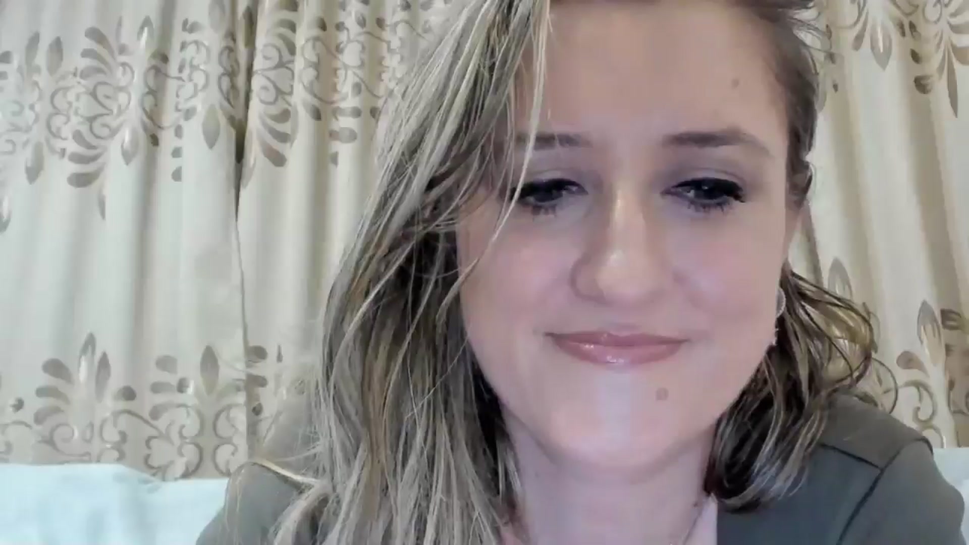 Gallery image thumbnail from BestDream's myfreecams stream on, 08/26/2025, 23:43 image 2 of 20