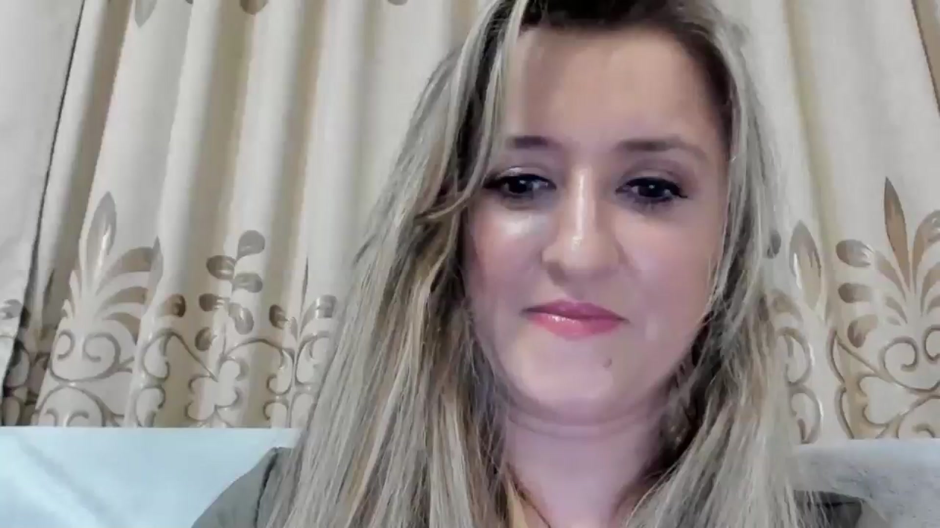 Gallery image thumbnail from BestDream's myfreecams stream on, 08/27/2025, 21:44 image 17 of 20