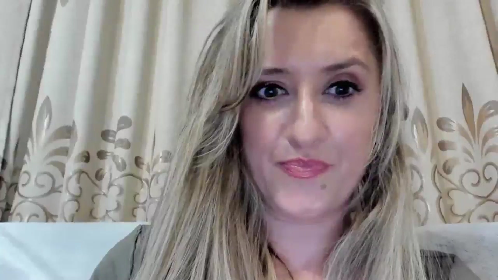 Gallery image thumbnail from BestDream's myfreecams stream on, 08/27/2025, 21:44 image 8 of 20