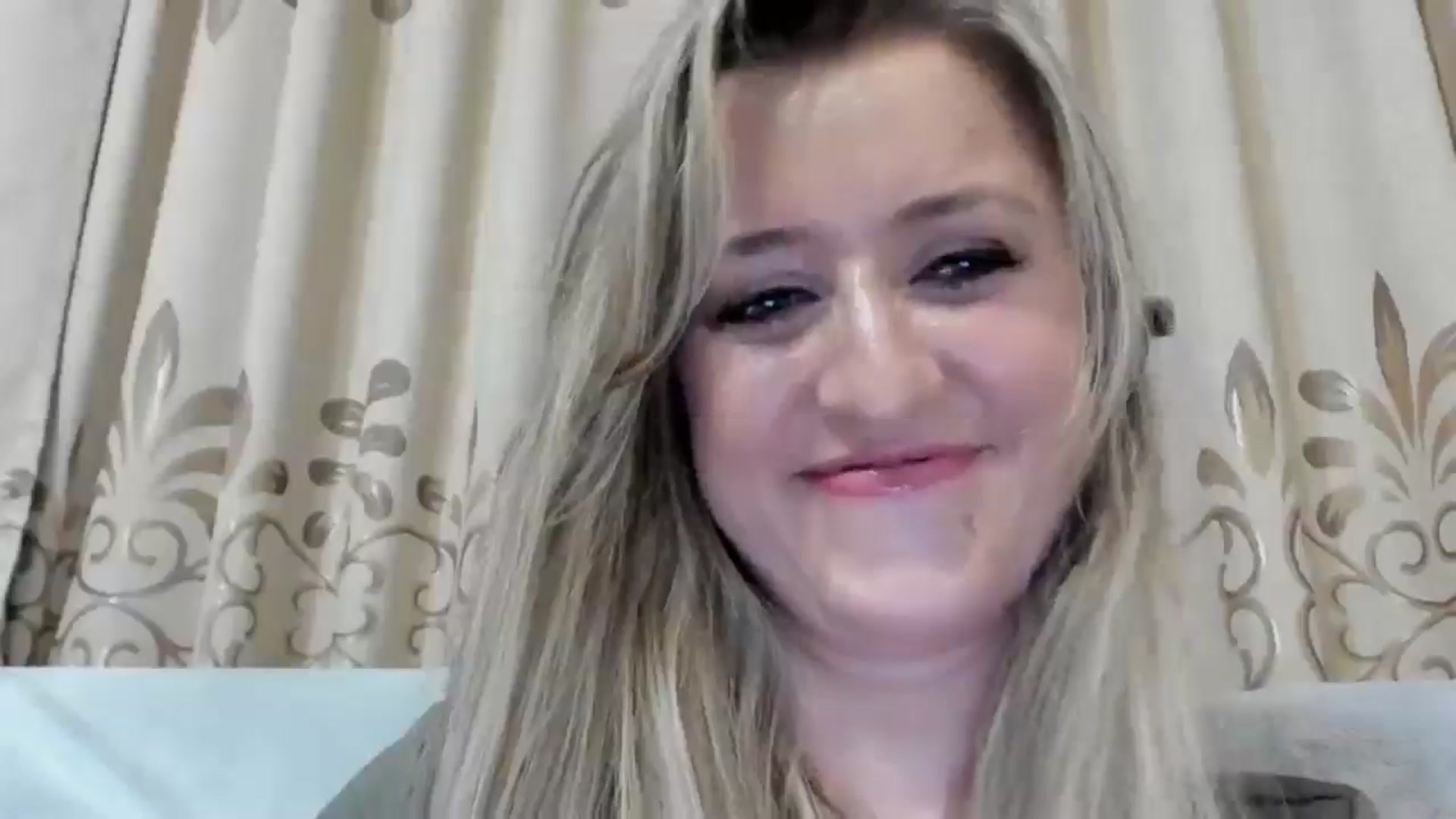 Gallery image thumbnail from BestDream's myfreecams stream on, 08/27/2025, 21:44 image 15 of 20