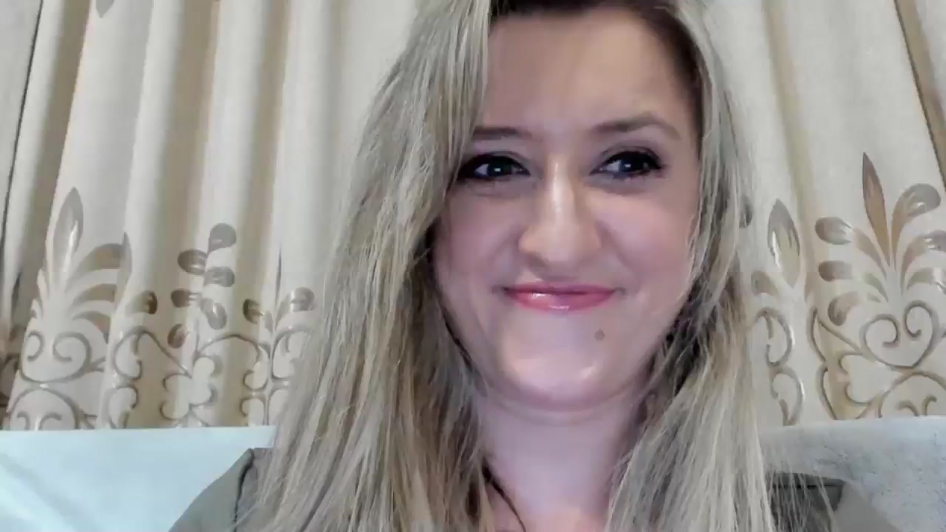 Gallery image thumbnail from BestDream's myfreecams stream on, 08/27/2025, 21:44 image 3 of 20