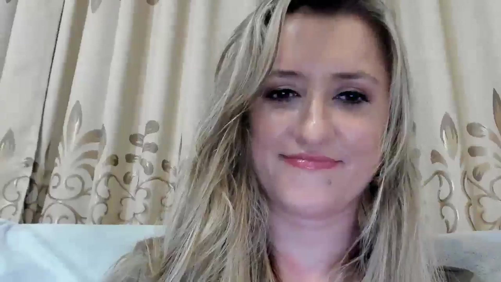 Gallery image thumbnail from BestDream's myfreecams stream on, 08/27/2025, 22:40 image 7 of 20