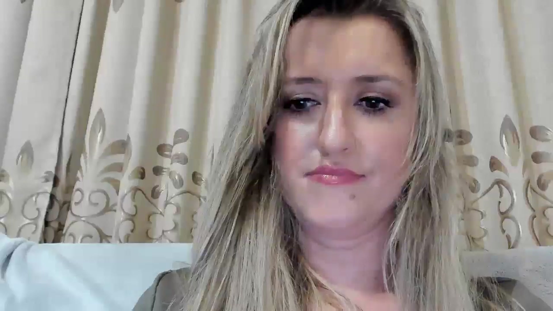 Gallery image thumbnail from BestDream's myfreecams stream on, 08/27/2025, 22:59 image 18 of 20