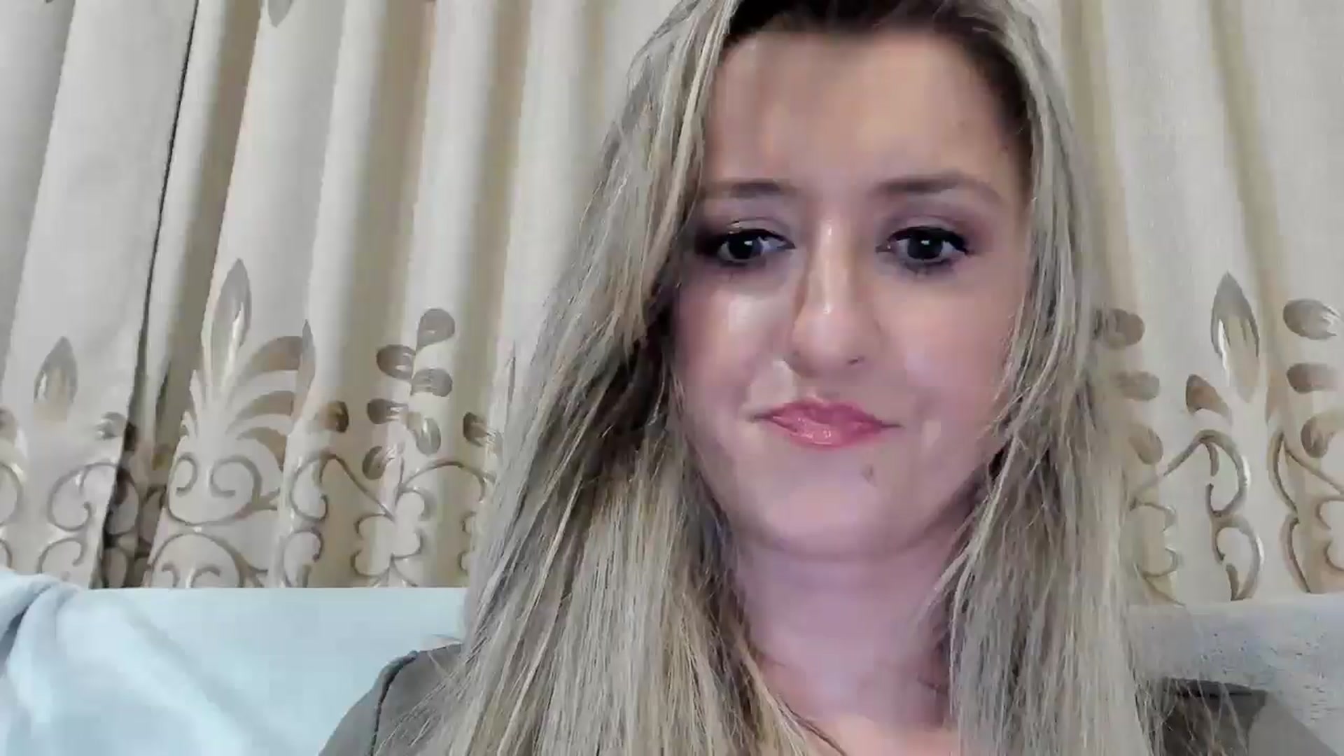 Gallery image thumbnail from BestDream's myfreecams stream on, 08/27/2025, 22:59 image 15 of 20