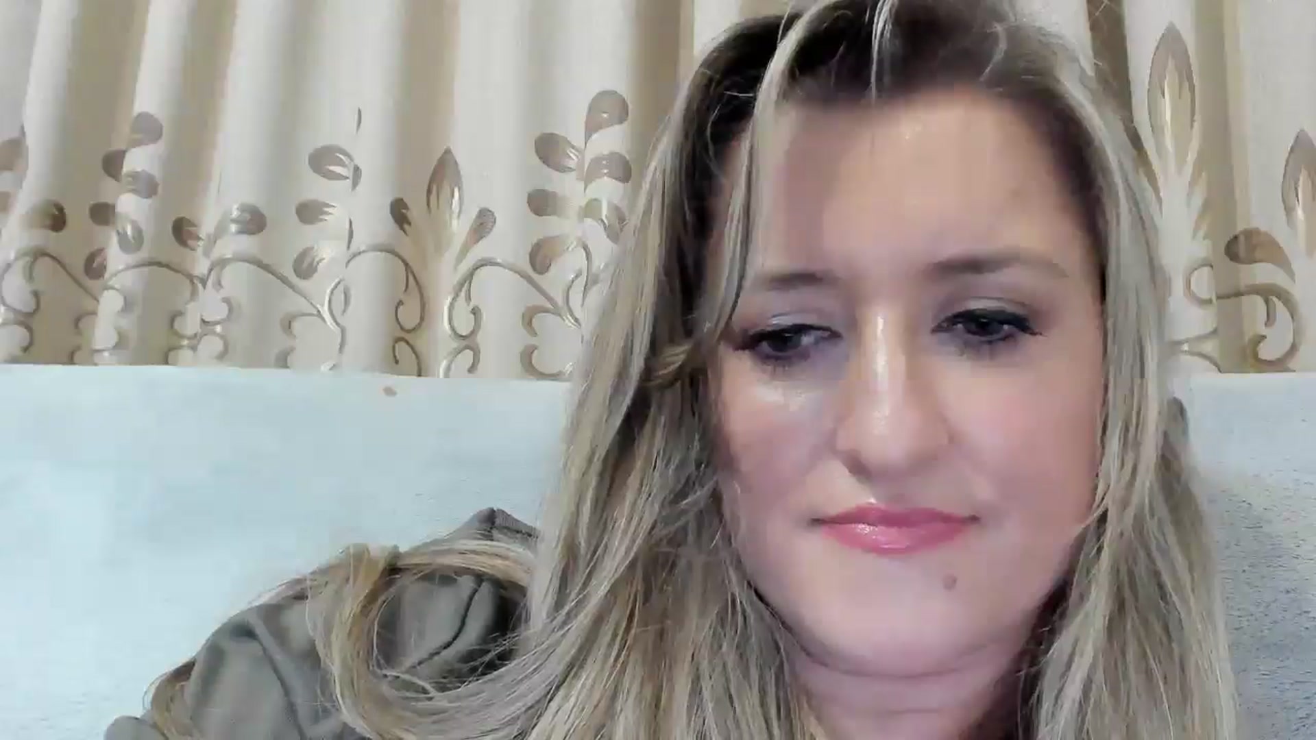 Gallery image thumbnail from BestDream's myfreecams stream on, 08/27/2025, 23:34 image 20 of 20