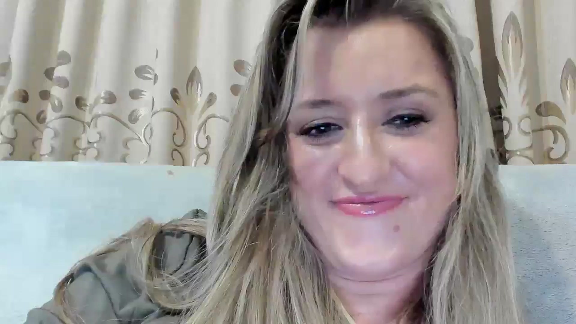 Gallery image thumbnail from BestDream's myfreecams stream on, 08/27/2025, 23:34 image 9 of 20