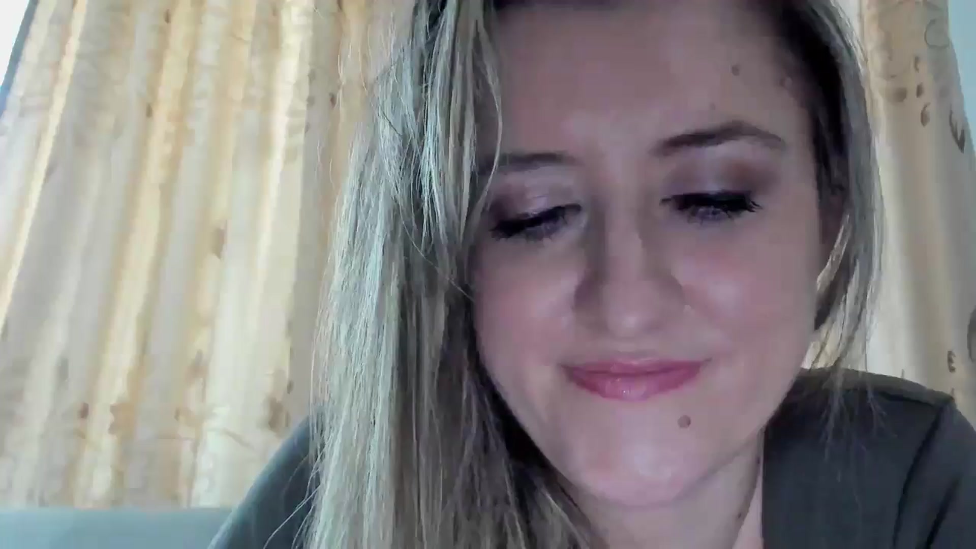 Gallery image thumbnail from BestDream's myfreecams stream on, 08/28/2025, 10:01 image 11 of 20