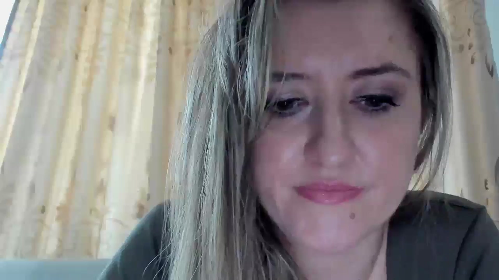 Gallery image thumbnail from BestDream's myfreecams stream on, 08/28/2025, 10:01 image 16 of 20