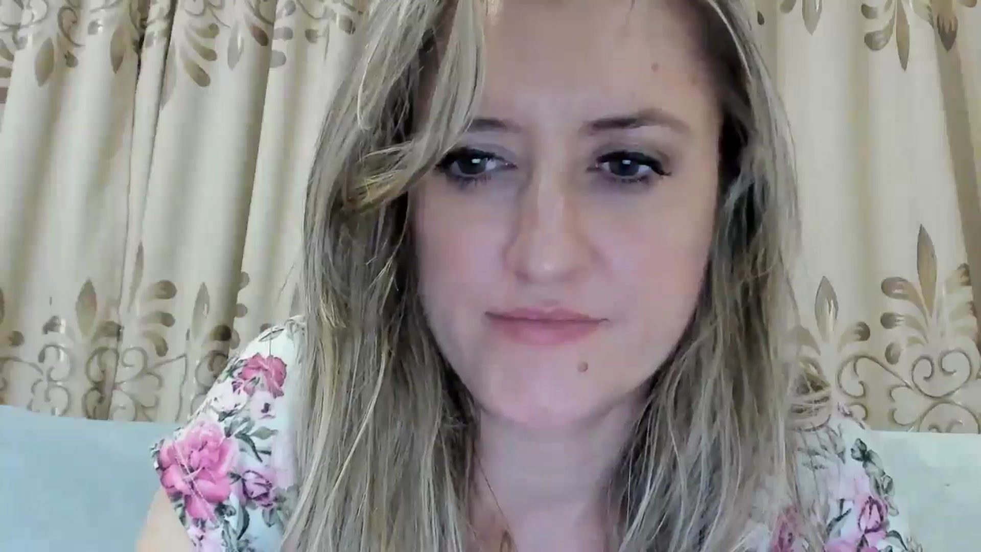 Gallery image thumbnail from BestDream's myfreecams stream on, 08/28/2025, 23:13 image 12 of 20