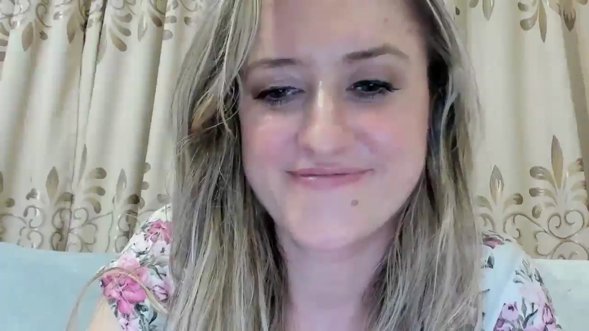 Gallery image thumbnail from BestDream's myfreecams stream on, 08/29/2025, 24:27 image 9 of 20