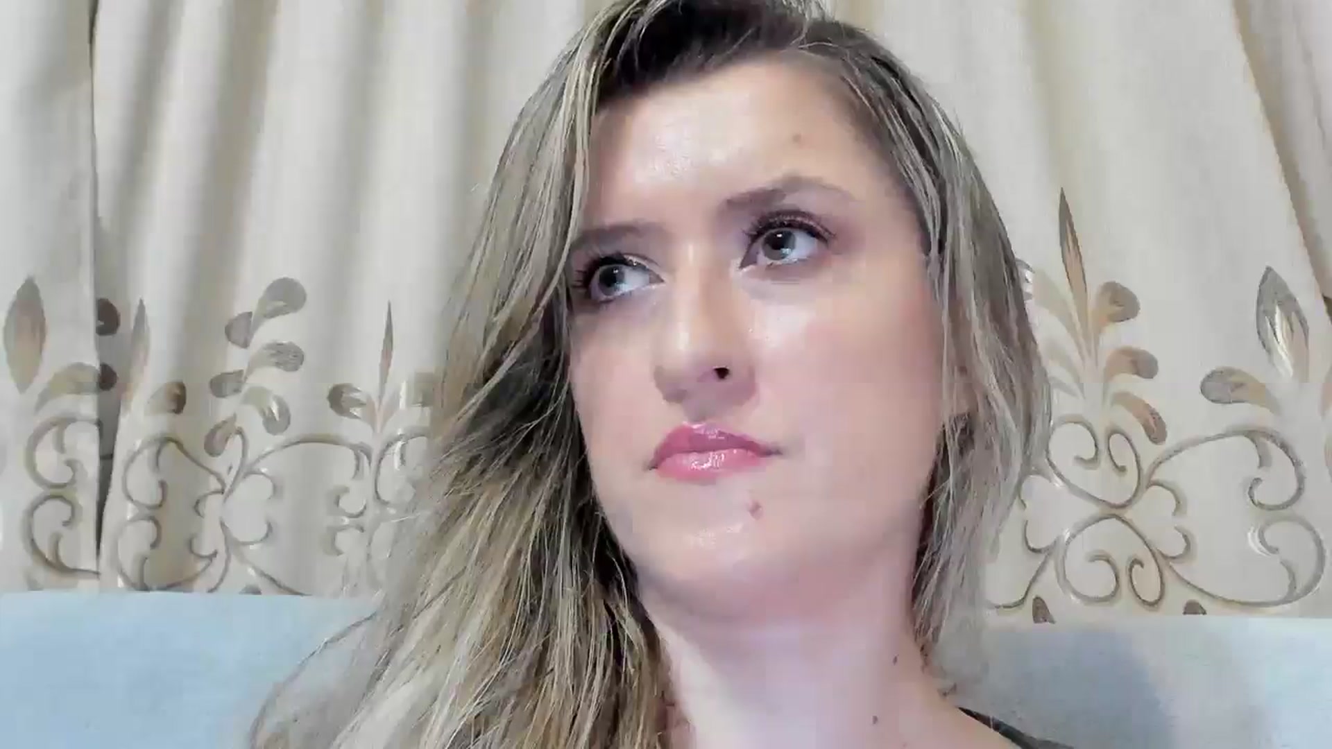 Gallery image thumbnail from BestDream's myfreecams stream on, 08/29/2025, 22:07 image 3 of 20