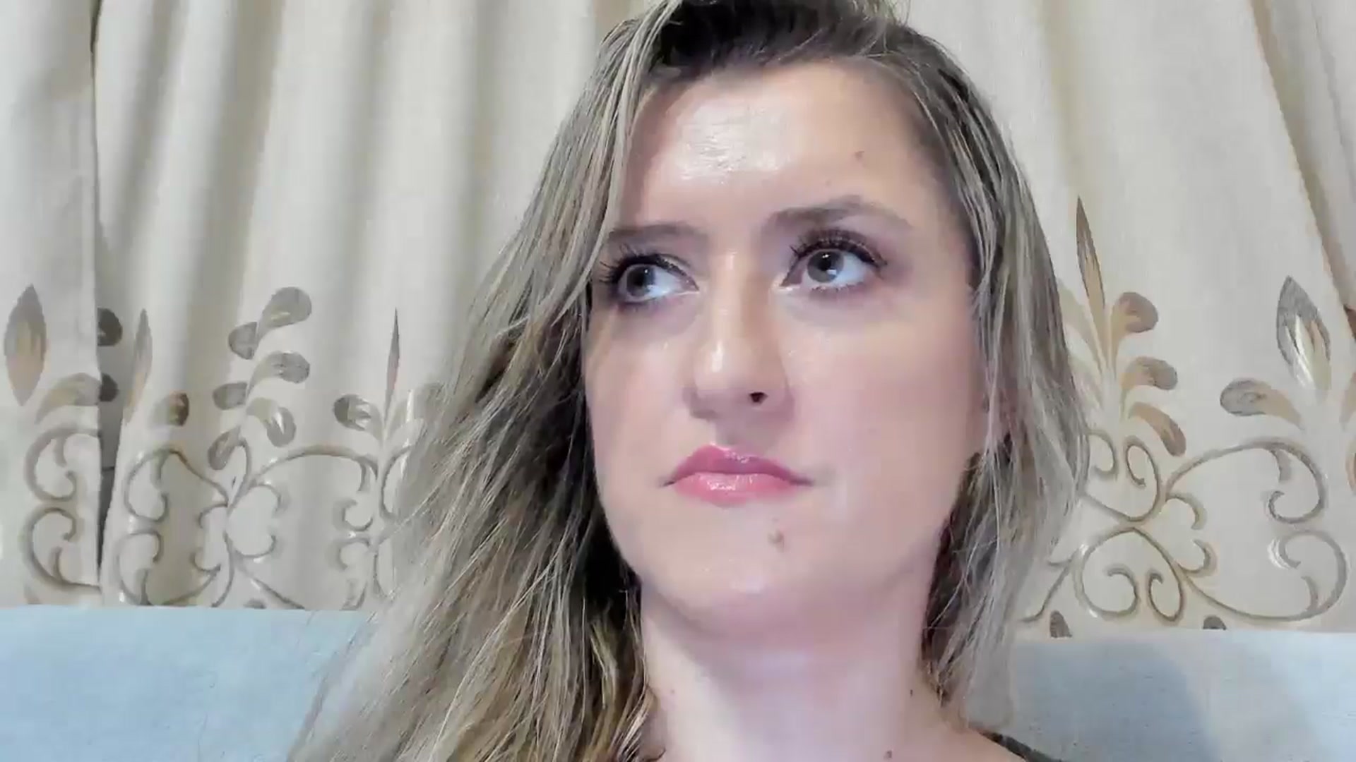 Gallery image thumbnail from BestDream's myfreecams stream on, 08/29/2025, 22:07 image 9 of 20
