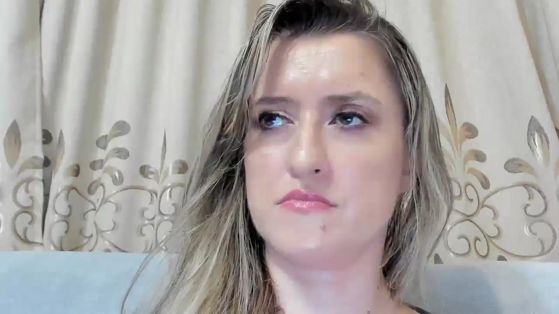 Gallery image thumbnail from BestDream's myfreecams stream on, 08/29/2025, 22:07 image 13 of 20