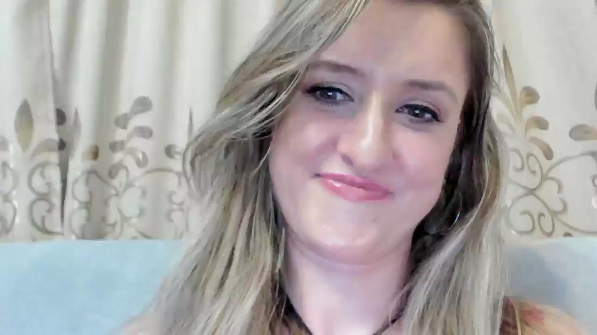 Gallery image thumbnail from BestDream's myfreecams stream on, 08/29/2025, 23:59 image 17 of 20