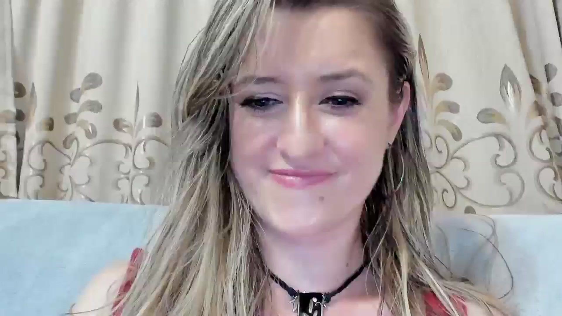 Gallery image thumbnail from BestDream's myfreecams stream on, 08/30/2025, 01:36 image 17 of 20