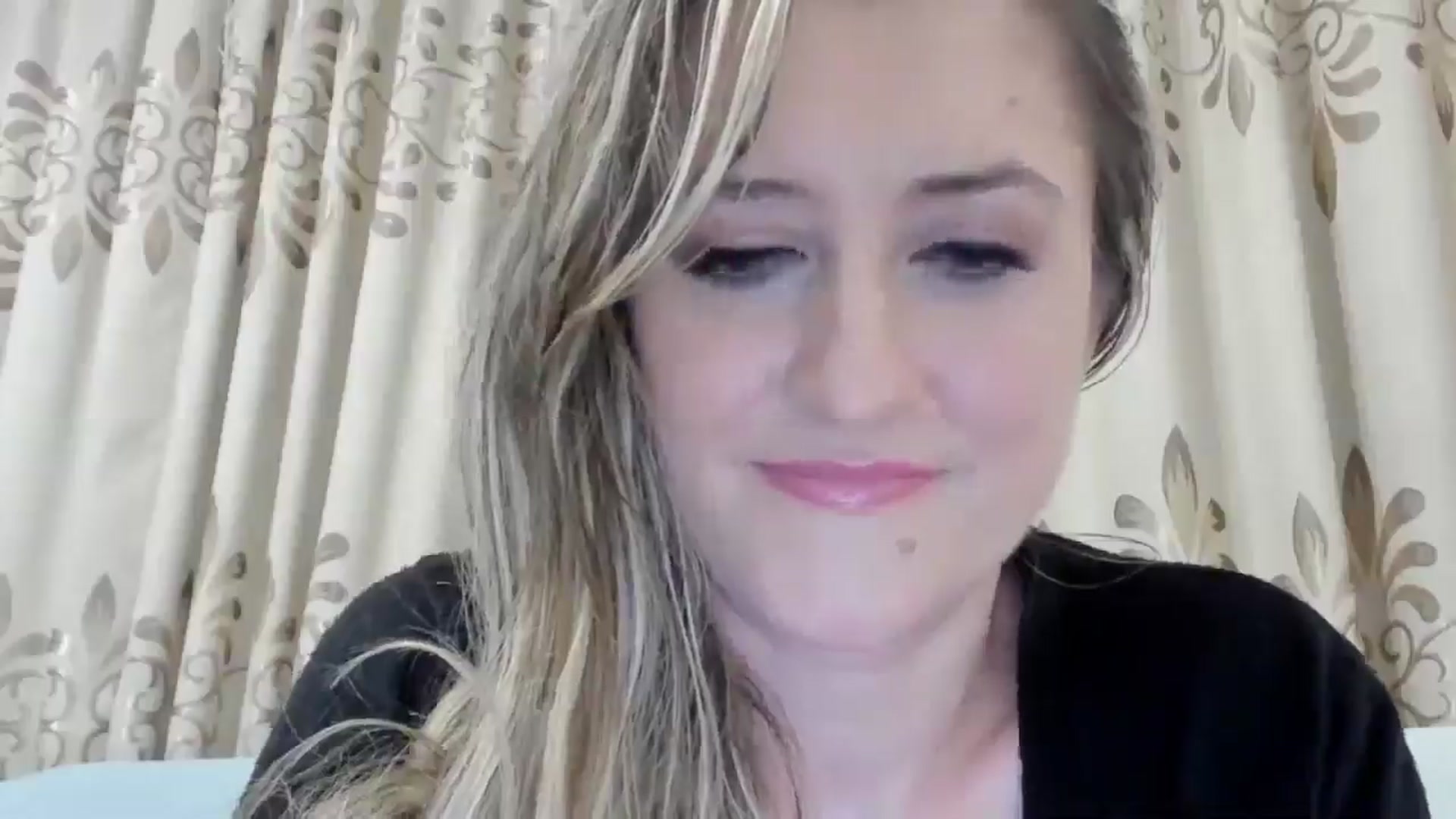Gallery image thumbnail from BestDream's myfreecams stream on, 08/31/2025, 02:33 image 10 of 20
