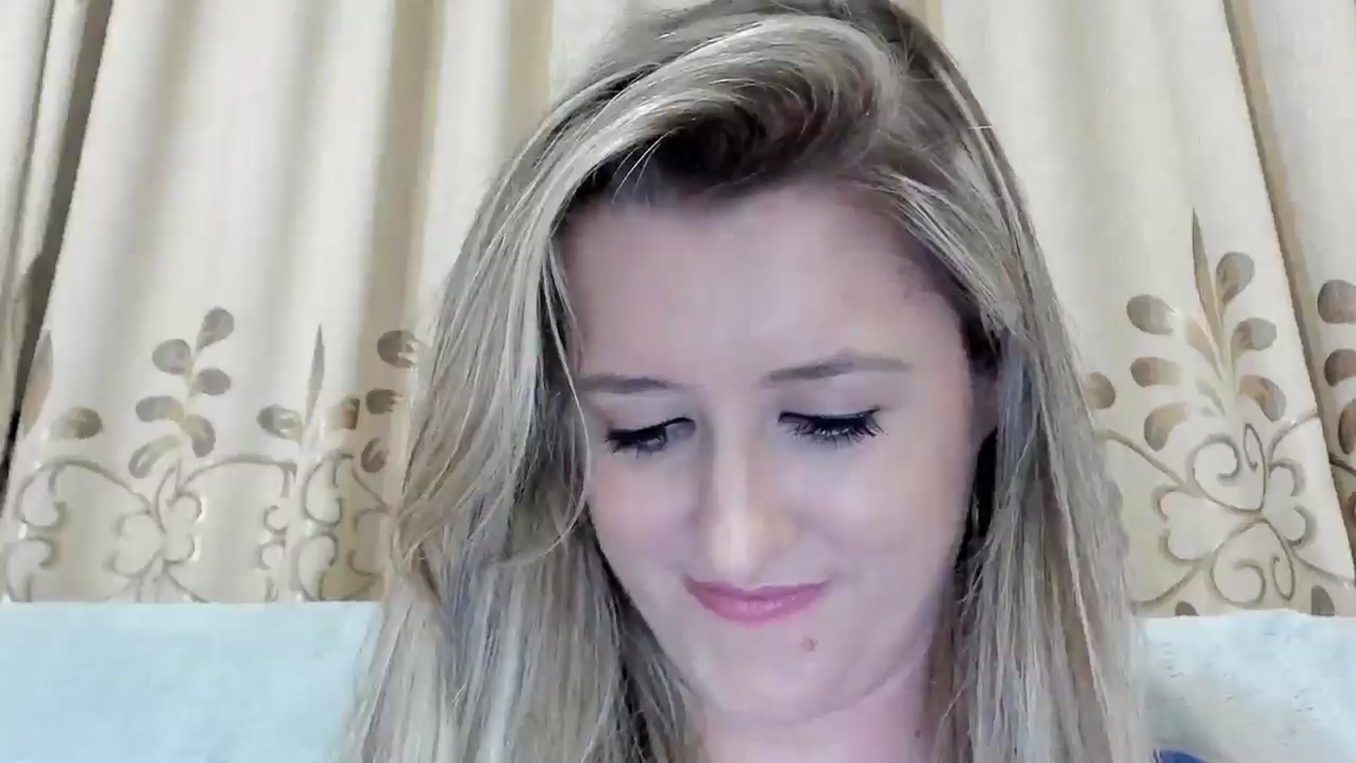 Gallery image thumbnail from BestDream's myfreecams stream on, 08/31/2025, 20:18 image 12 of 20
