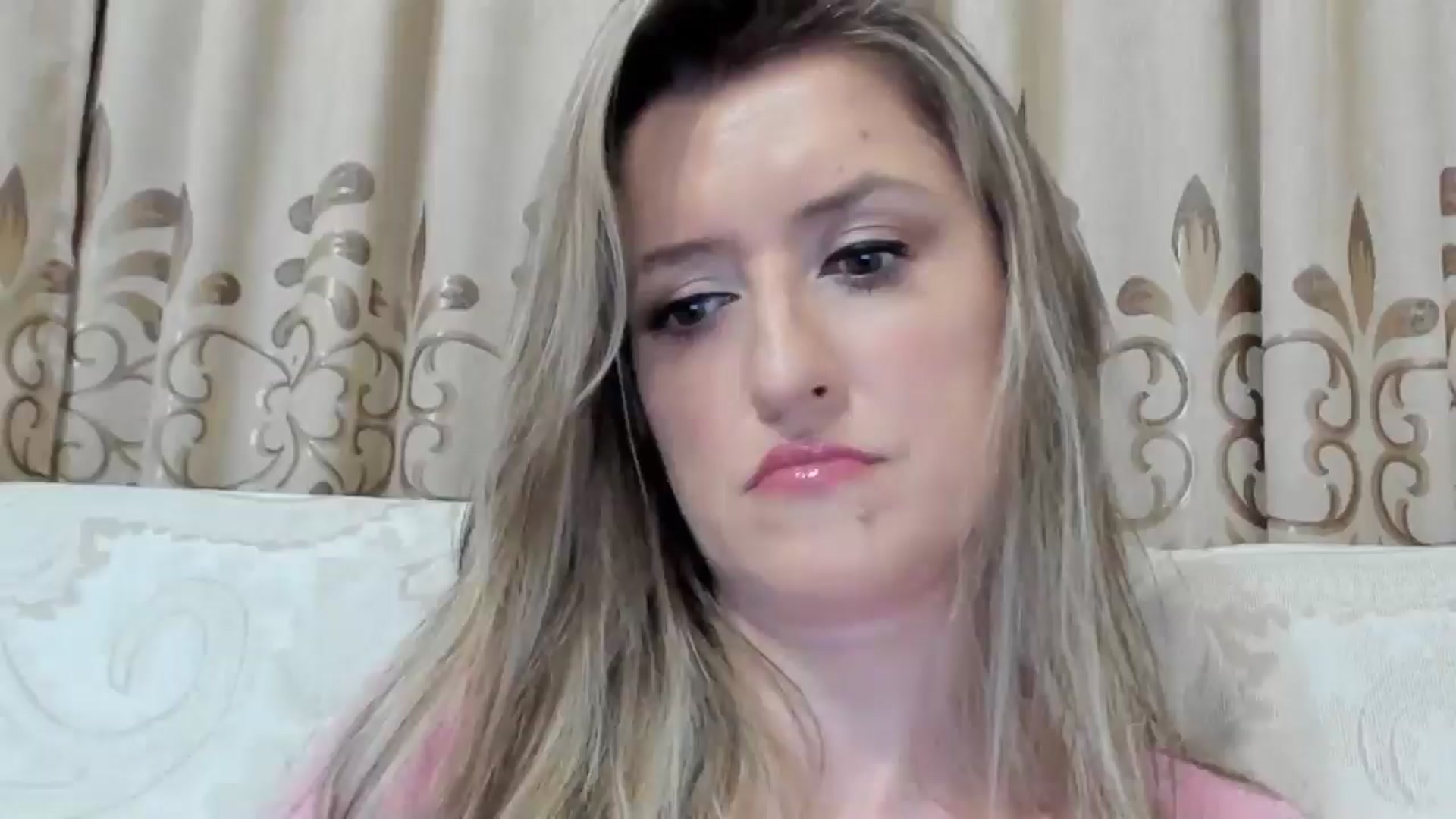 Gallery image thumbnail from BestDream's myfreecams stream on, 09/03/2025, 22:46 image 16 of 20