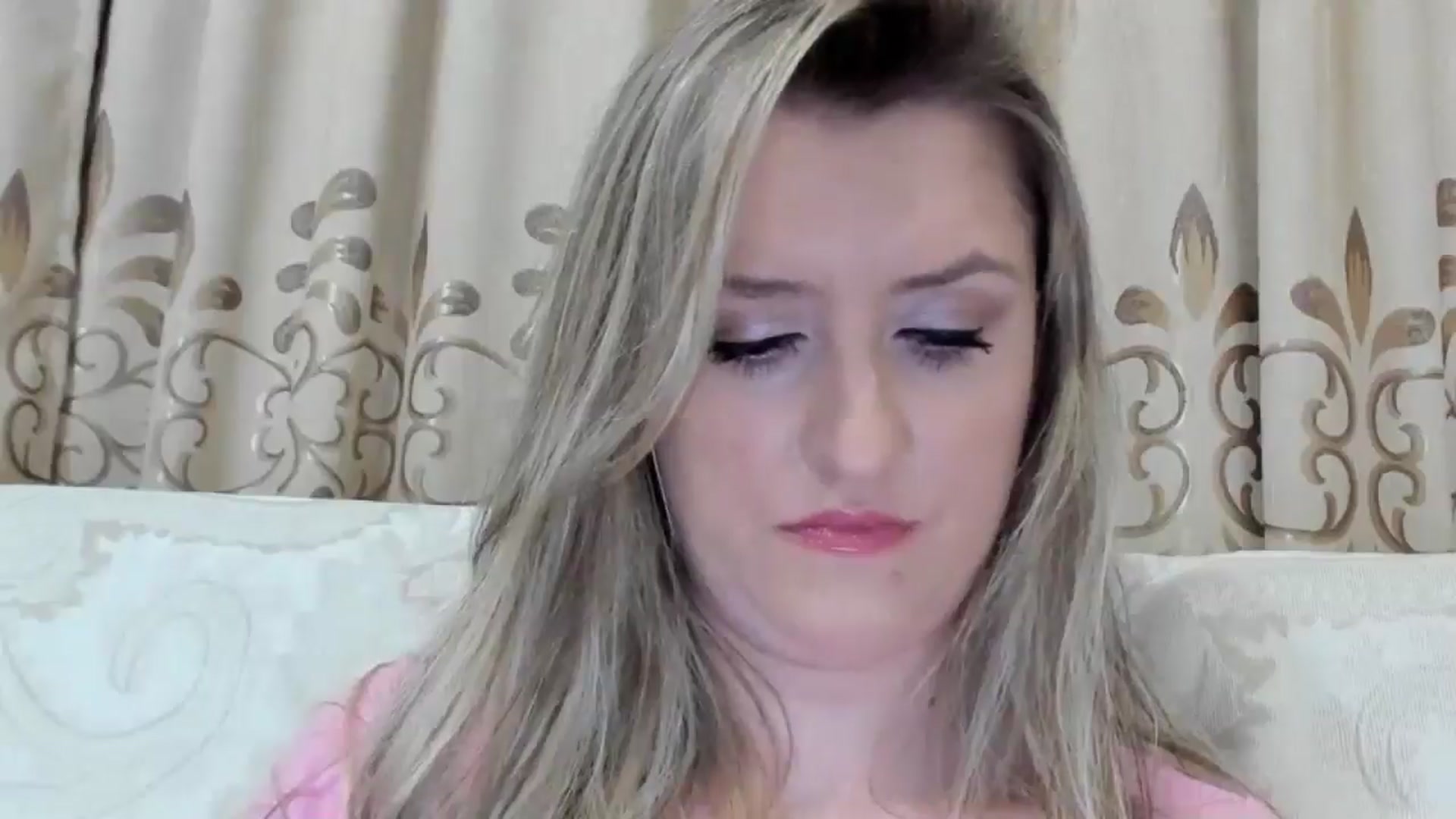 Gallery image thumbnail from BestDream's myfreecams stream on, 09/03/2025, 22:46 image 11 of 20