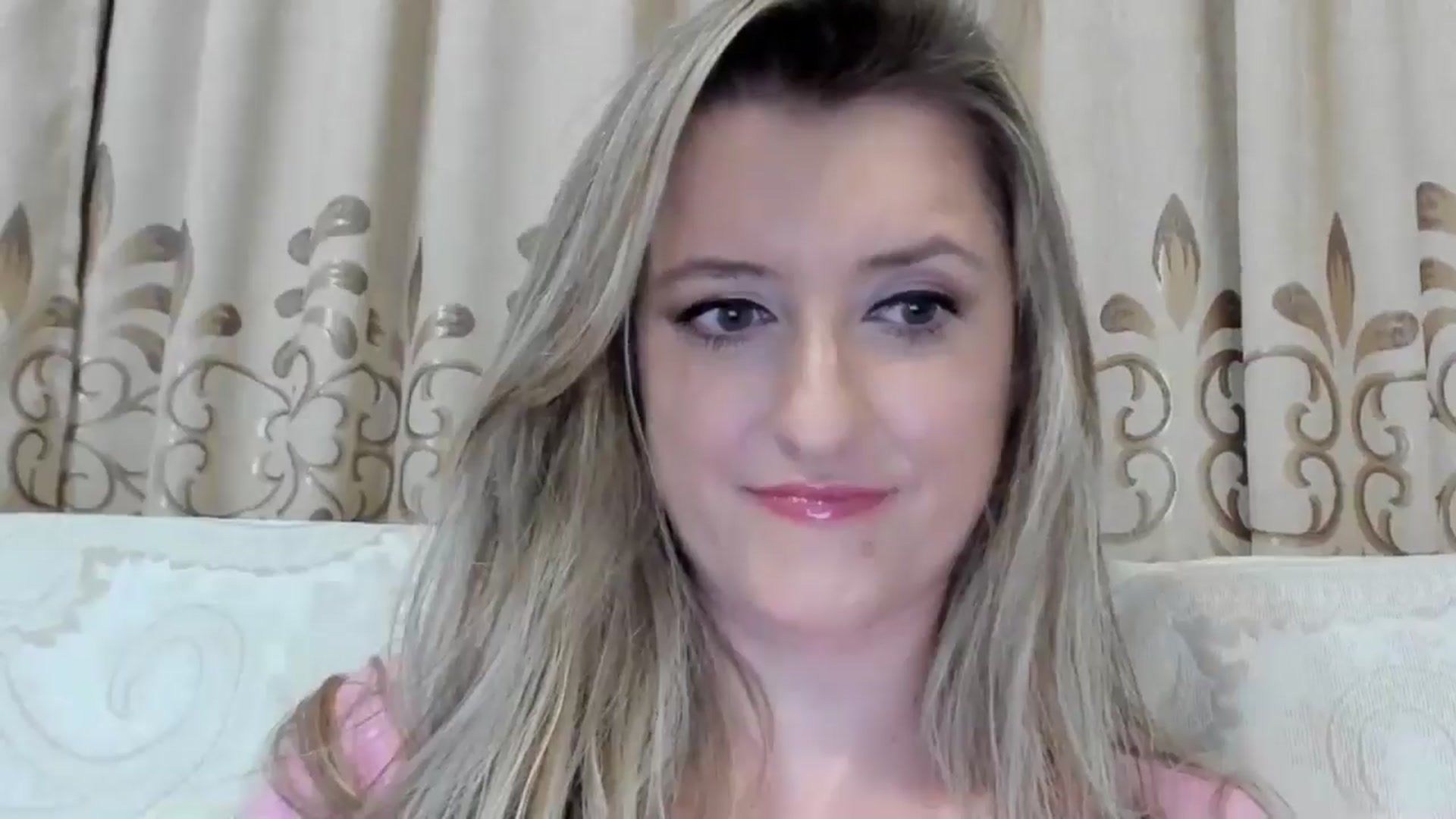Gallery image thumbnail from BestDream's myfreecams stream on, 09/03/2025, 22:46 image 3 of 20