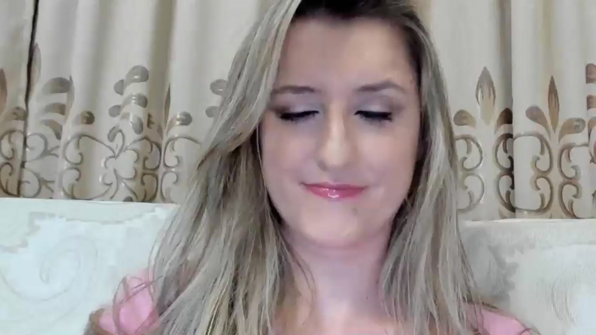 Gallery image thumbnail from BestDream's myfreecams stream on, 09/03/2025, 22:46 image 5 of 20