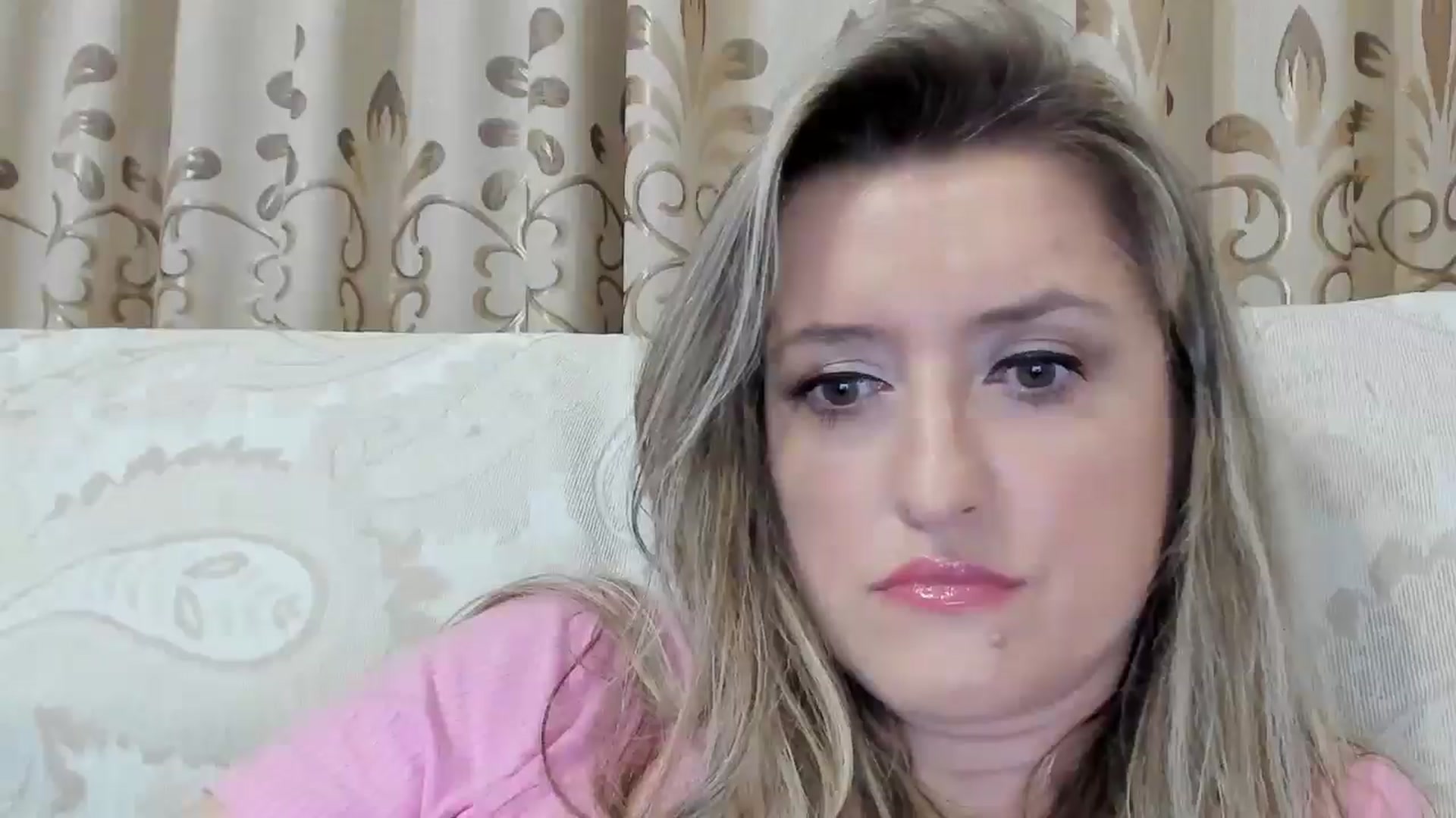 Gallery image thumbnail from BestDream's myfreecams stream on, 09/03/2025, 23:49 image 16 of 20