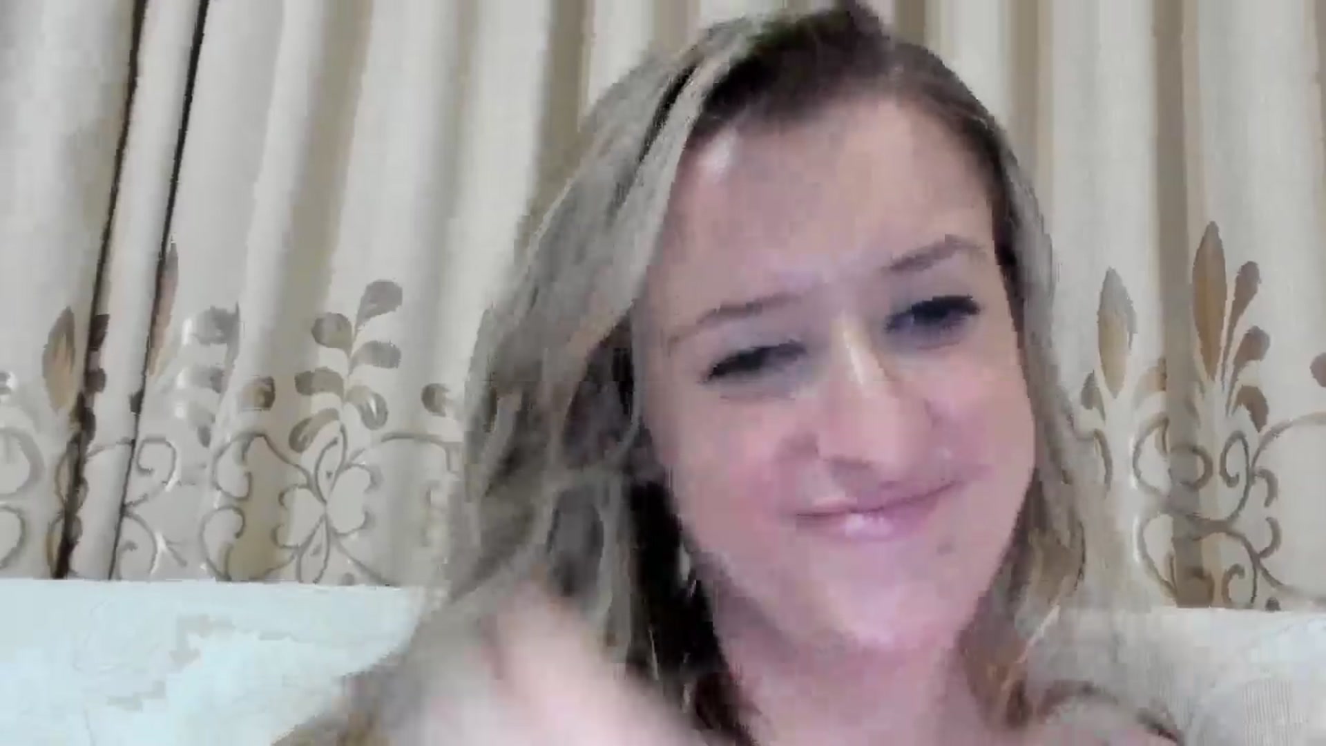 Gallery image thumbnail from BestDream's myfreecams stream on, 09/05/2025, 22:39 image 19 of 20