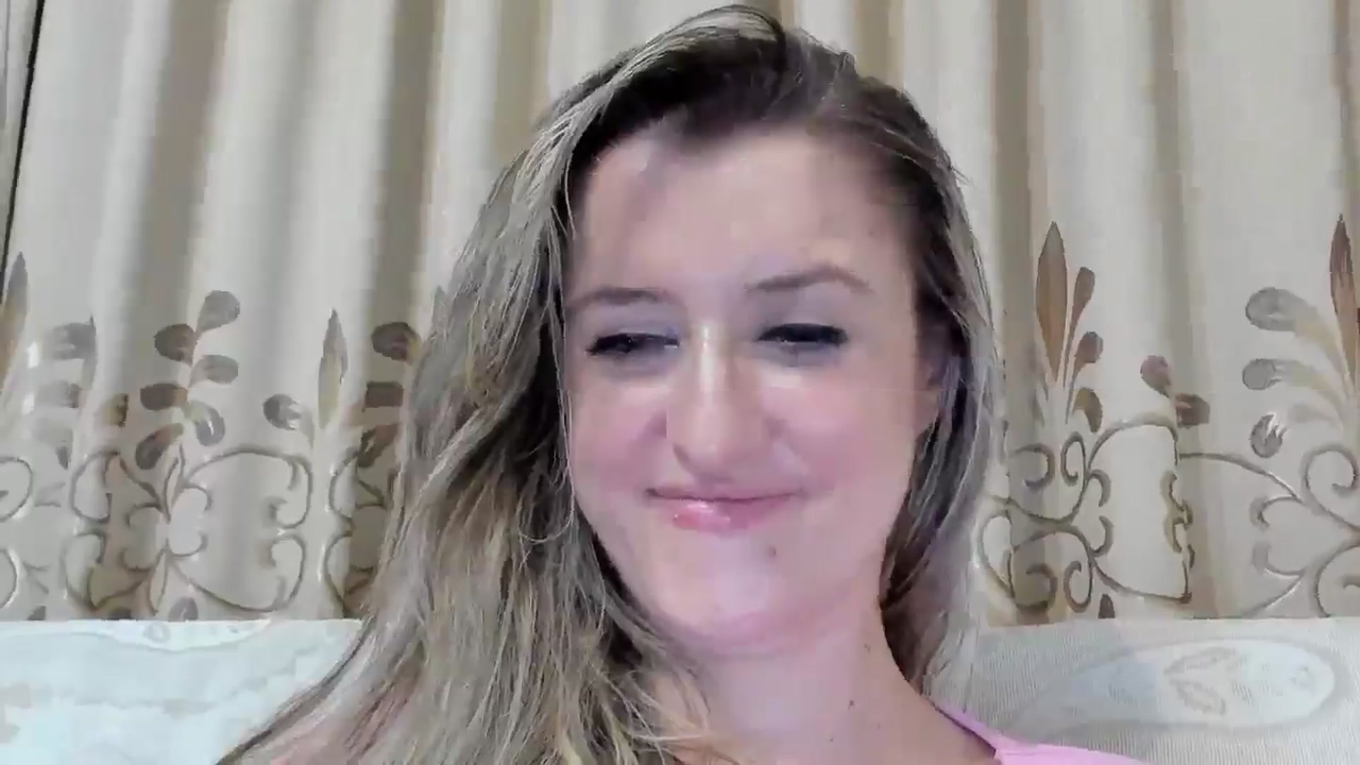 Gallery image thumbnail from BestDream's myfreecams stream on, 09/06/2025, 24:00 image 13 of 20
