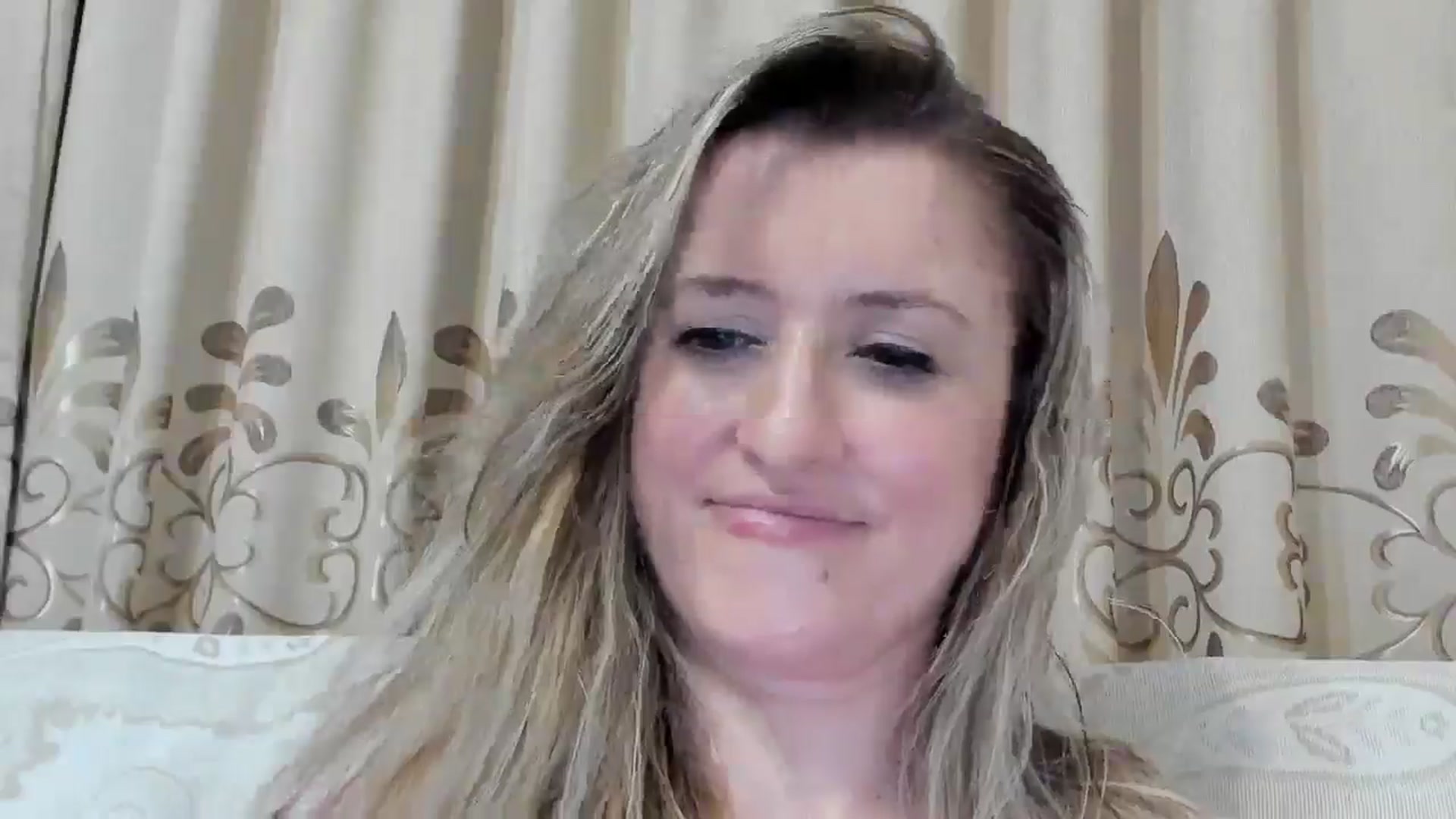 Gallery image thumbnail from BestDream's myfreecams stream on, 09/06/2025, 24:51 image 12 of 20