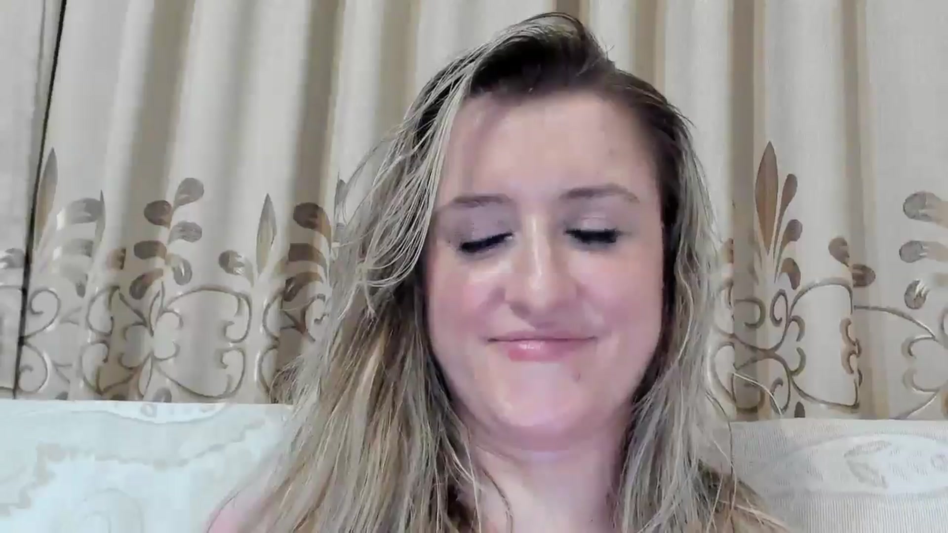 Gallery image thumbnail from BestDream's myfreecams stream on, 09/06/2025, 24:51 image 19 of 20
