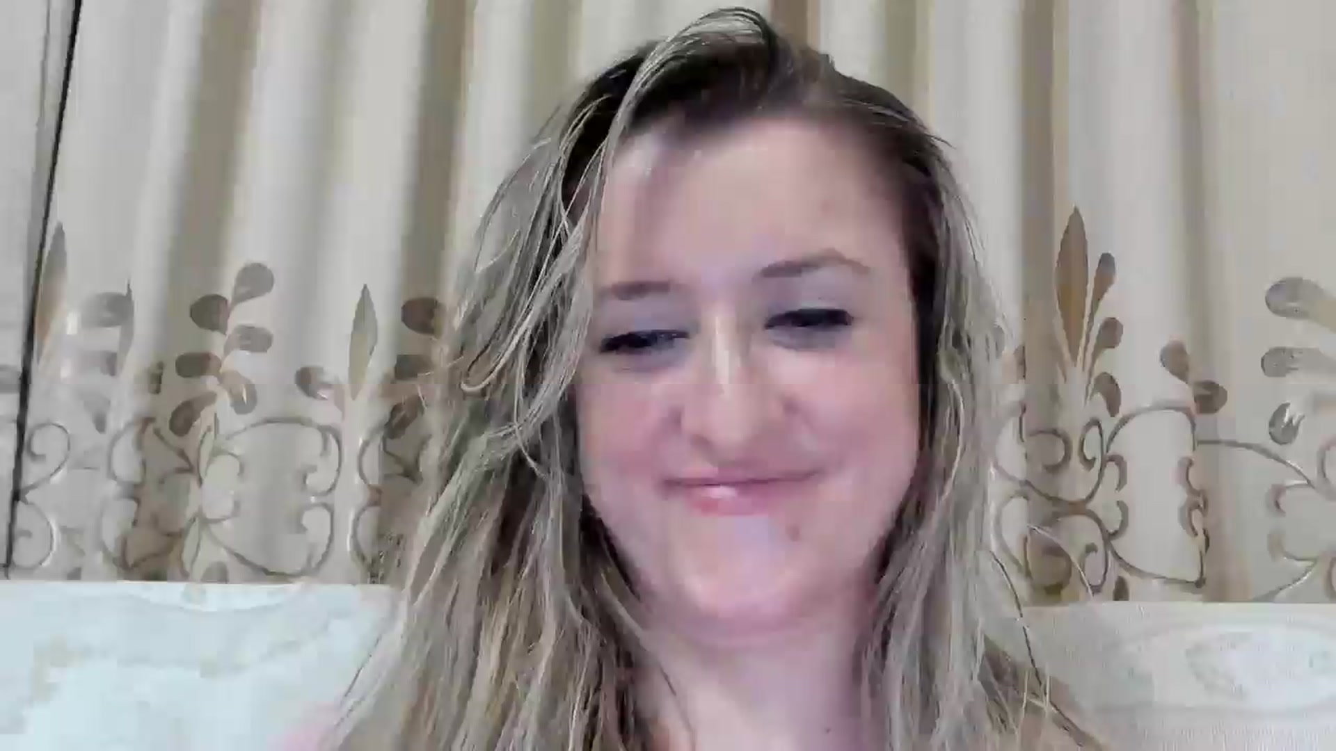 Gallery image thumbnail from BestDream's myfreecams stream on, 09/06/2025, 24:51 image 10 of 20