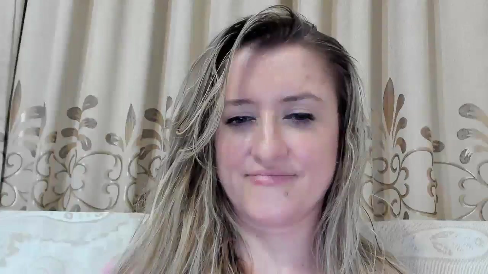 Gallery image thumbnail from BestDream's myfreecams stream on, 09/06/2025, 24:51 image 8 of 20