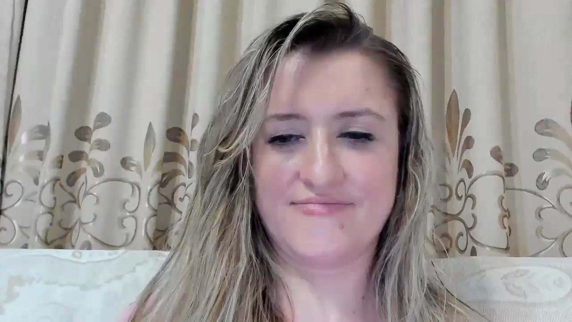 Gallery image thumbnail from BestDream's myfreecams stream on, 09/06/2025, 24:51 image 3 of 20