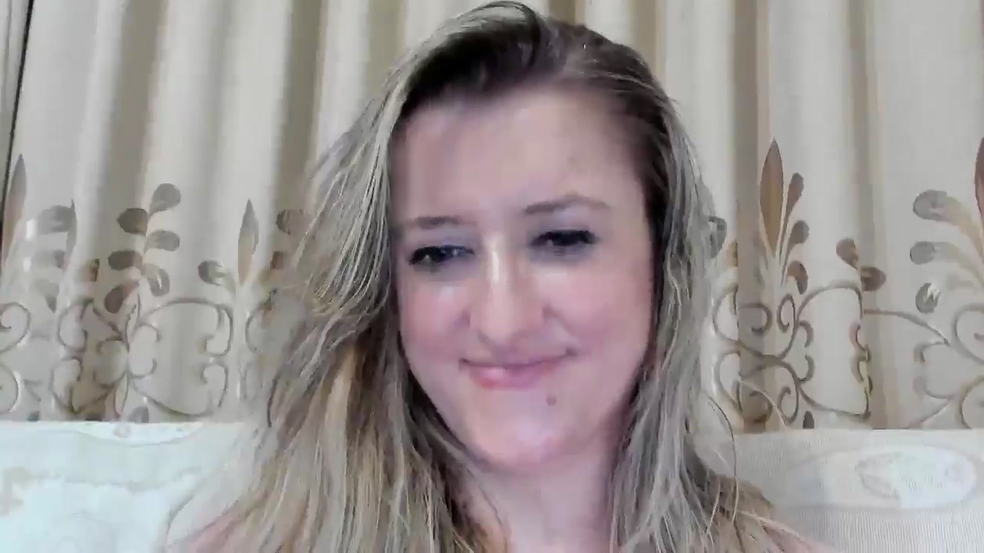 Gallery image thumbnail from BestDream's myfreecams stream on, 09/06/2025, 24:51 image 14 of 20